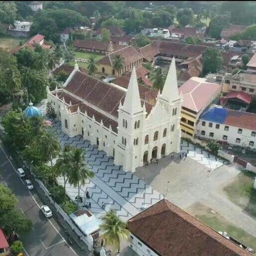 Spice Holidays Hotel Kochi ภายนอก รูปภาพ