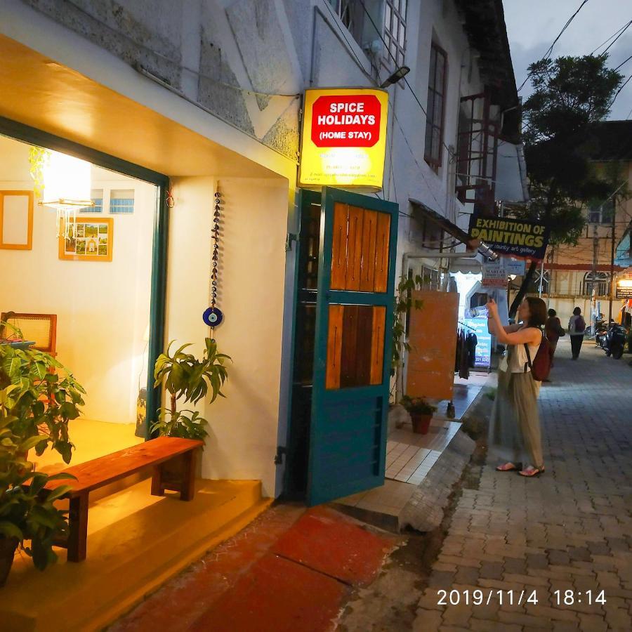 Spice Holidays Hotel Kochi ภายนอก รูปภาพ